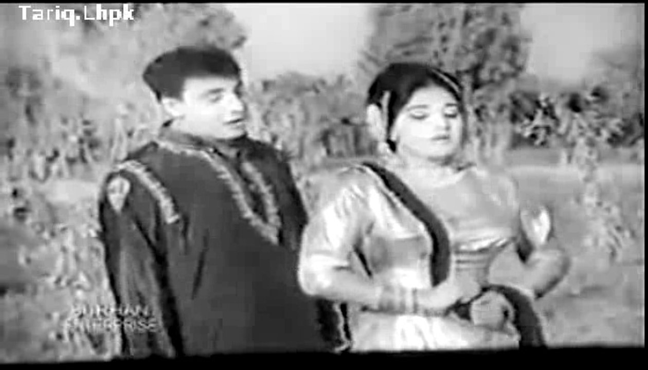 Chan mere makhna ek pal has ke eidhar takna=1968