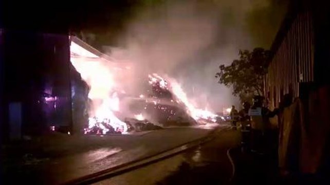 Vosges - Vidéo : incendie d'un bâtiment agricole à...