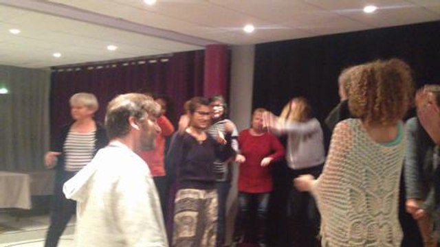 Vosges : un extrait du stage de theatre de l'hotel d'Angleterre a Vittel en...