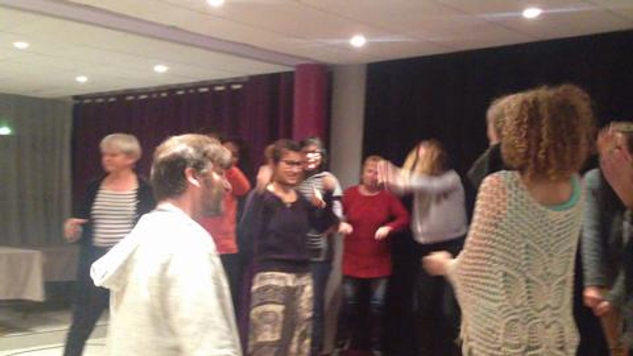 Vosges : un extrait du stage de theatre de l'hotel d'Angleterre a Vittel en...