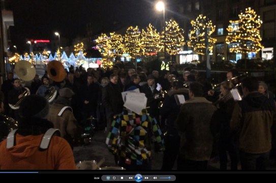 Epinal : l'inauguration de marche de Noel en musique avec la fanfare de...