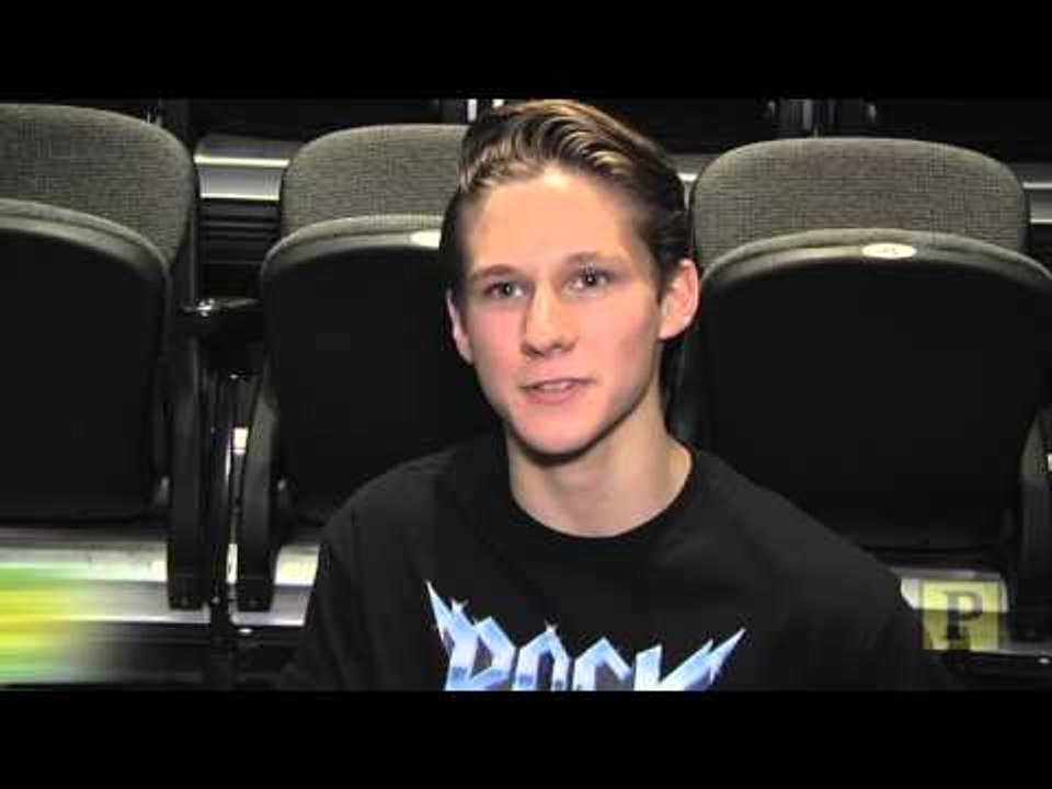 Young Musical Theatre Stars Perform in High School Version of "Rock of Ages"