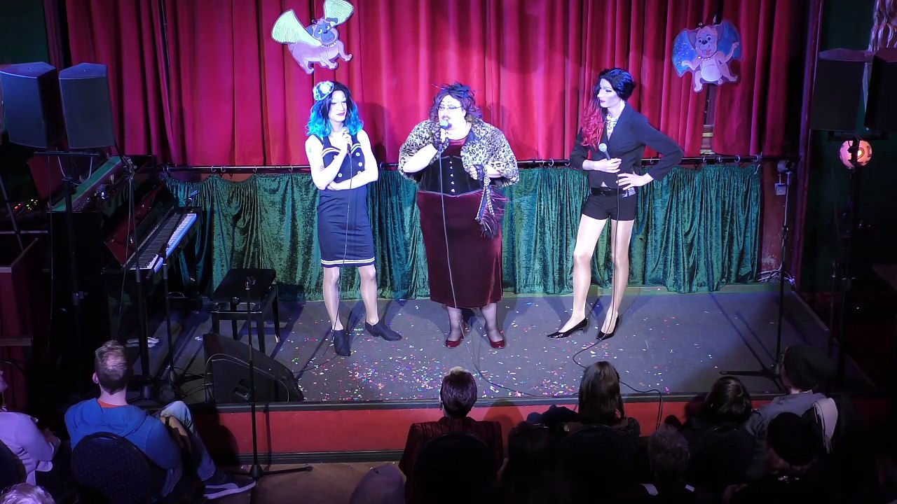 Trash Deluxe 01/2017 - 02/03