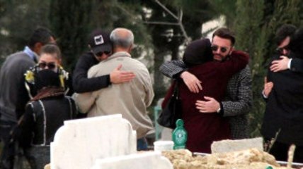 Doğulu Kardeşler, Babalarını Son Yolculuğuna Uğurladı