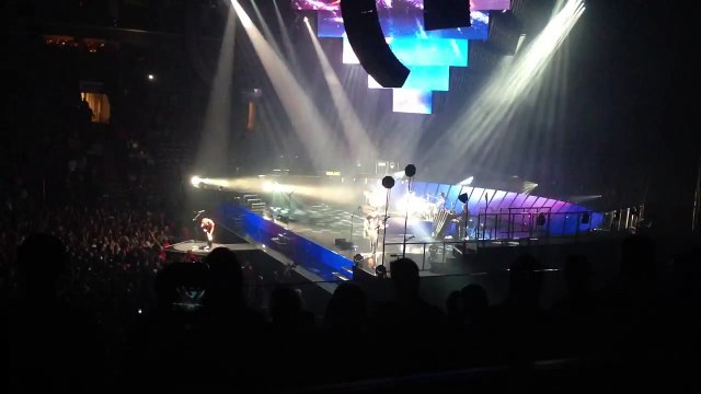 Muse - Guiding Light - Philadelphia Wells Fargo Center - 09/09/2013