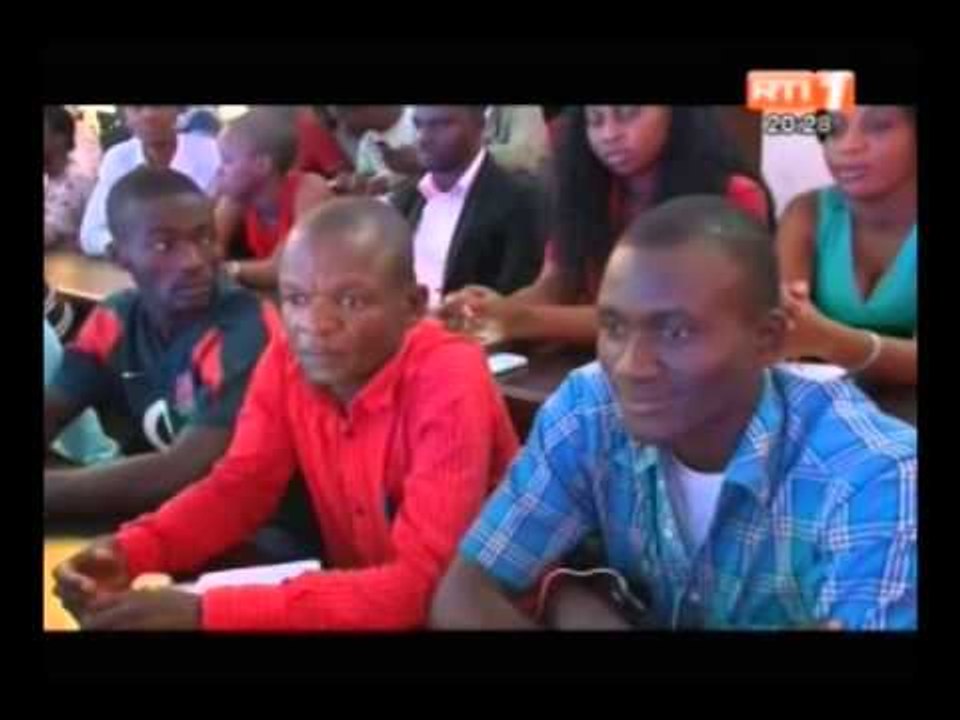 Invention technologique: 1ère tablette éducative créée par l`Ivoirien Thierry N`Douffou