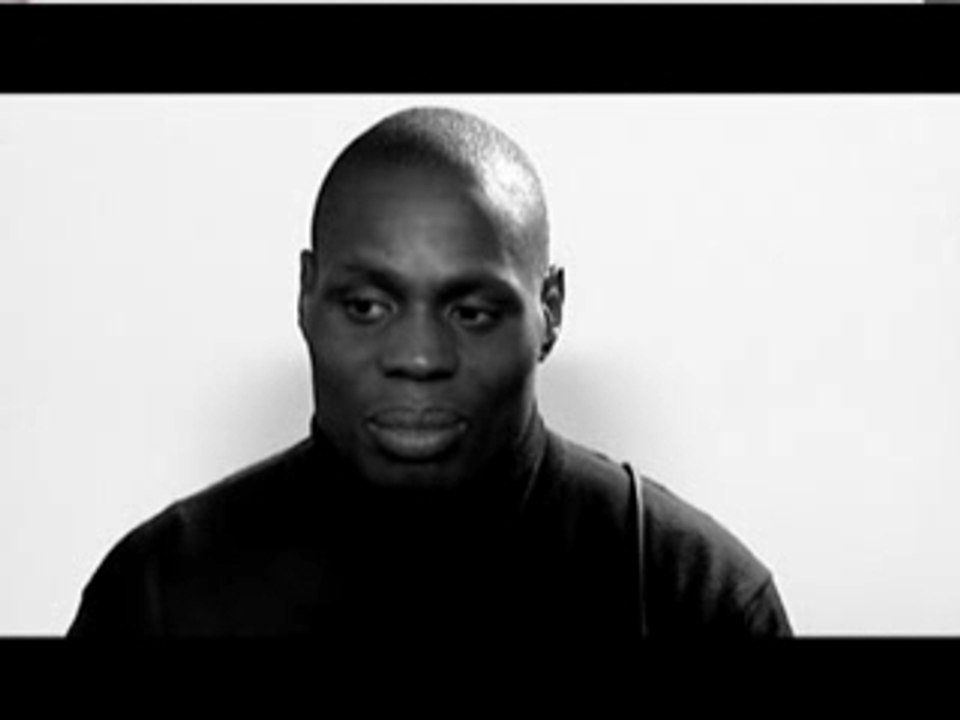 LES MINUTES EN NOIR ET BLANC - KERY JAMES
