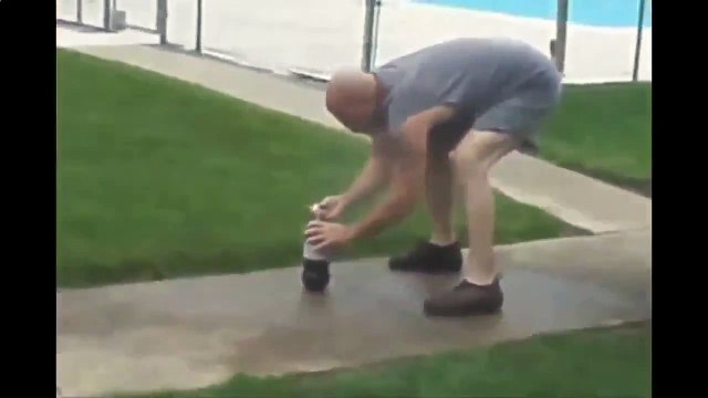 Как бутылку Кока Колы превратить в реактивный снаряд Опасные эксперименты