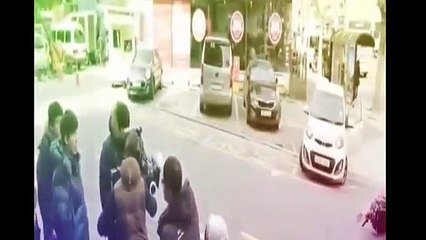 The Girl Who Sees Smell   Yoochun and Shin Se Kyung Behind The Scene Part 2