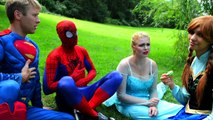 Gorilla and Frozen Elsa Friends Picnic / SuperHeroes in New York / Real life Super Heroes