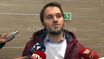 Polici ia ndërpret fjalën para mediave anëtarit të VV-së, të akuzuar për terrorizëm