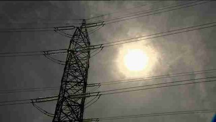 La electricidad sigue el alza y encarecerá unos nueve euros el recibo de enero