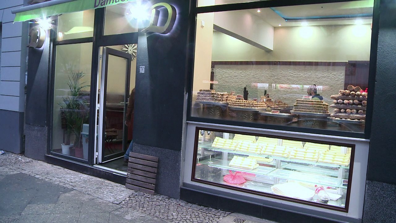 Syrischer bäcker macht jetzt baklava für berlin