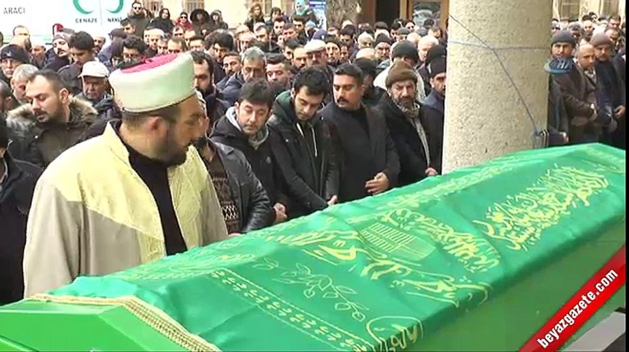 Gelinlik Yerine Kefen Giydi