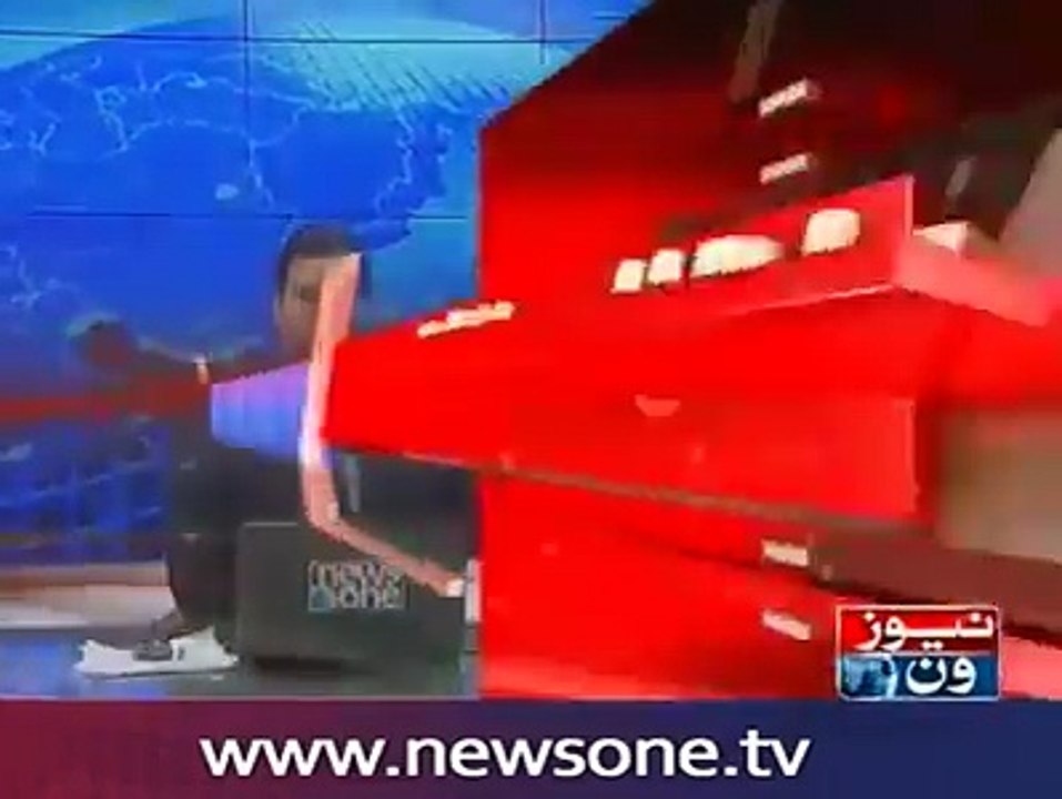 تحریک انصاف کو کراچی سے بڑی کامیابی نبیل گبول نے تحریک انصاف میں شمولیت کا فیصلہ کر لیا-