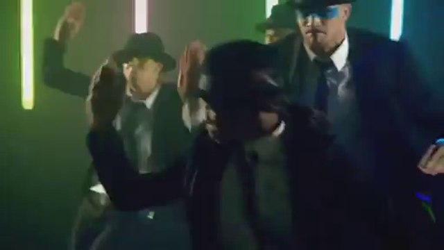 Jennifer Lopez Ft. Flo Rida - Goin´ In