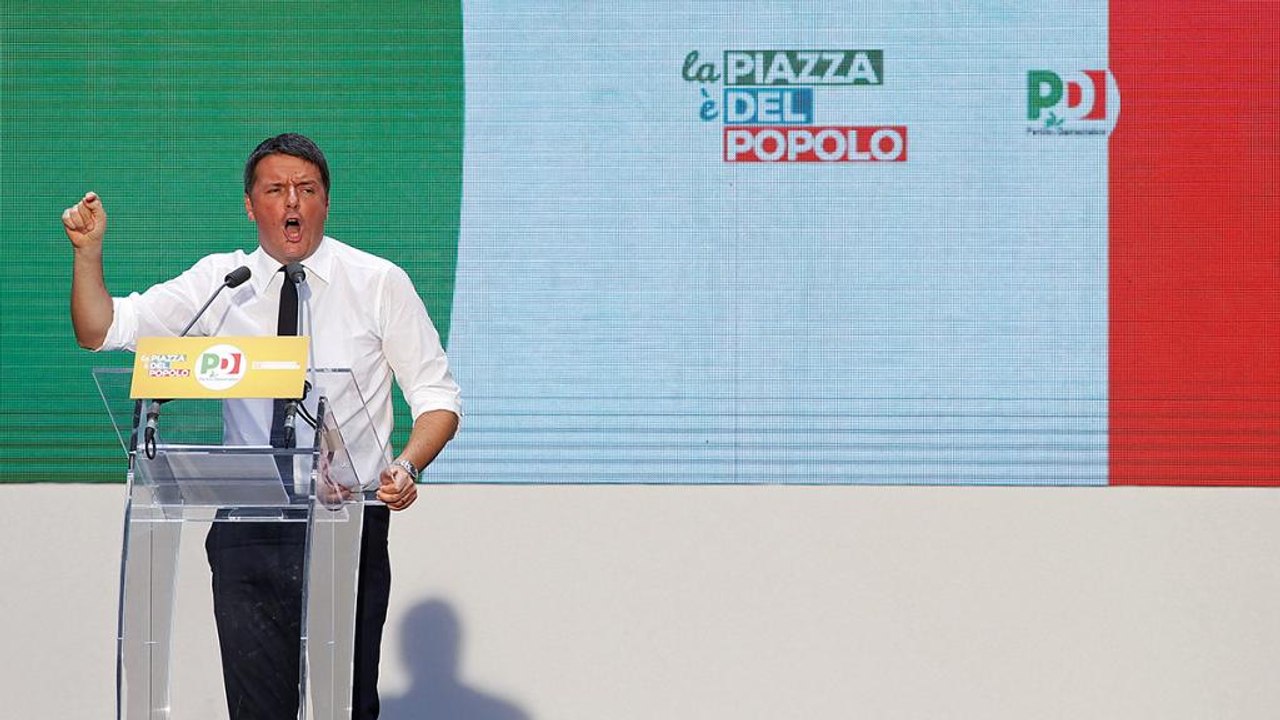 Ιταλία: Νέο δριμύ κατηγορώ Ρέντσι κατά των Βρυξ...