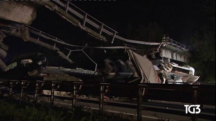 Itália: Colapso de ponte em estrada a norte de Milão provoca morte de condutor