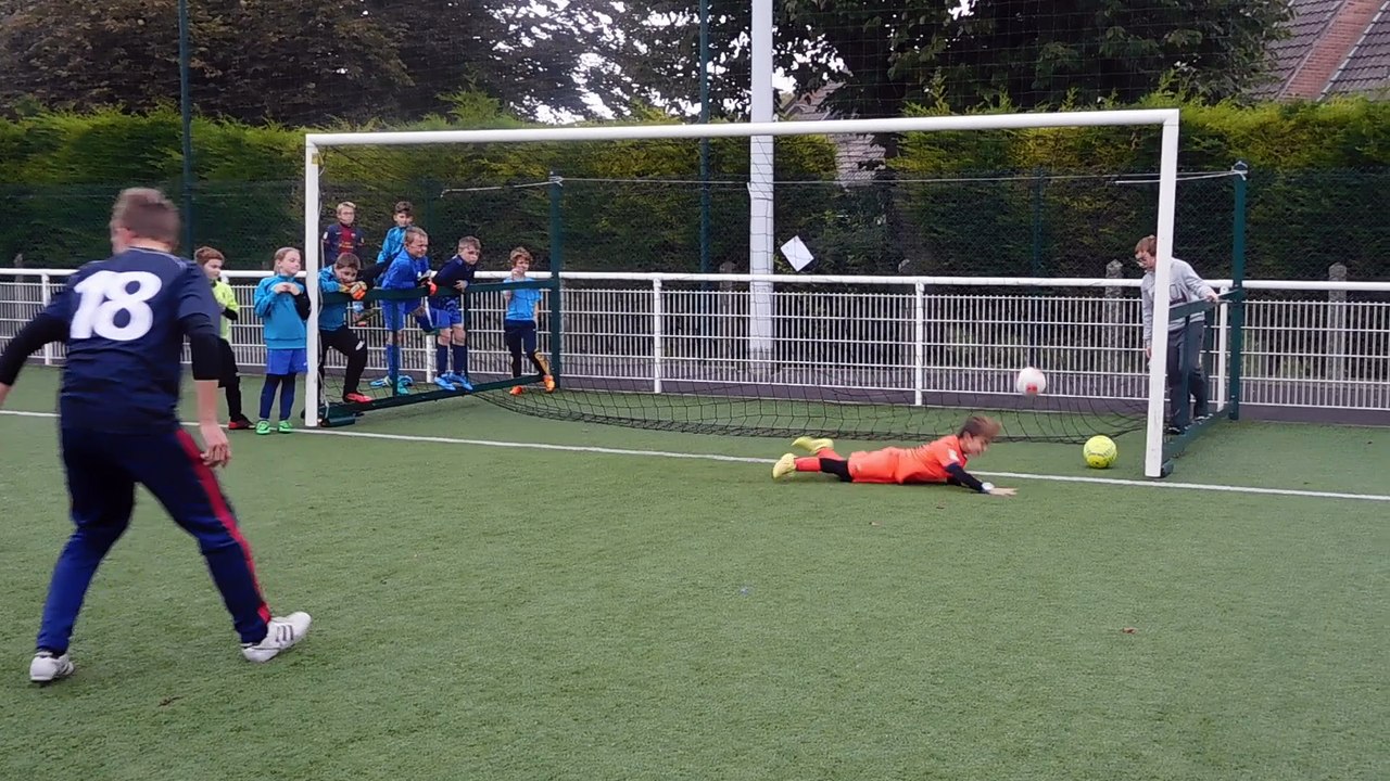 STAGE DE TOUSSAINT DU FCA - Séance d'entrainement gardien par gérard.