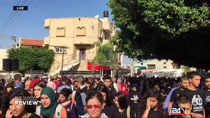 10/30: the Headlines through the Press Review