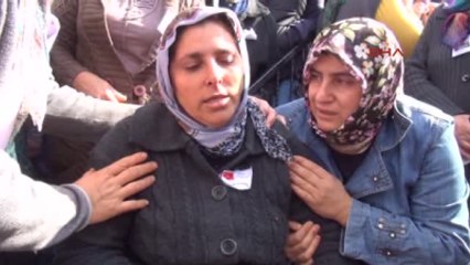 Uşaklı Şehit Onbaşının Evi Taziye Ziyaretine Gelenlerle Doldu