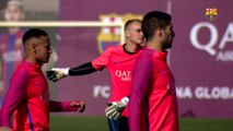FC Barcelona training session: Light session before setting off for Manchester