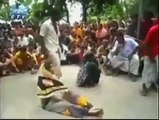 انڈیا کا بهیانک چہره ویڈیو شئیر کر کے دُنیا کے سامنے لائیں(360p)