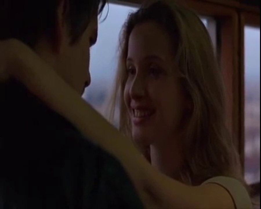 Before Sunrise - First Kiss Scene