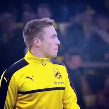 Passlack jongle avec son chewing-gum