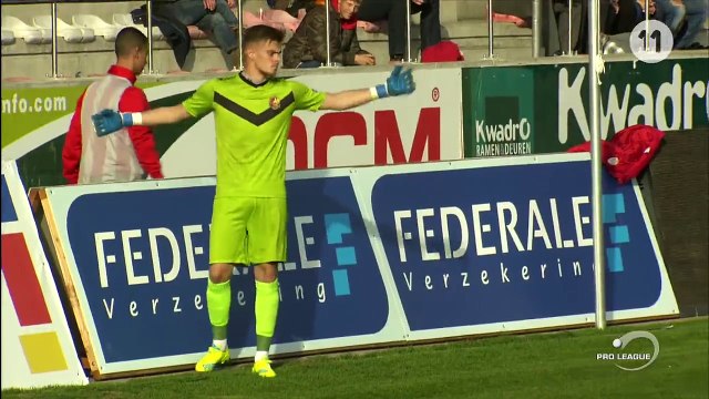 Angry Keeper Threw The Ball Into Ball Boy's Face As He Was Time Wasting!