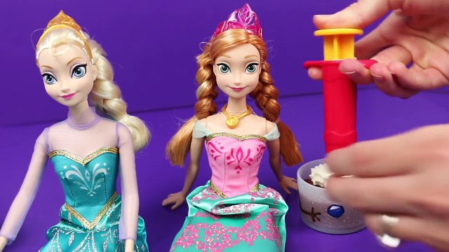 FROZEN Play-Doh Olaf Tea Party Set Elsa and Anna Barbie Dolls Eat Play Dough Cookies DisneyCarToys