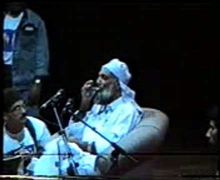 HIS HOLINESS Hazarat RIAZ AHMAD GOHAR SHAHI addressing In Foreign Tour Bedford U K part 8