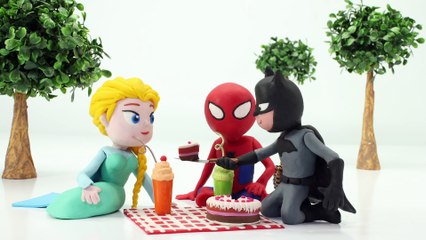 SPIDERBABY BATH TIME Spiderman Pink Spidergirl Prank Superhero Movies Stop Motion Baby Doll Bathtime