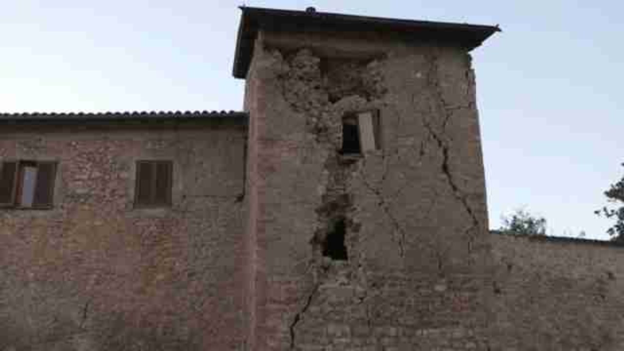 Un nuevo terremoto en Italia incrementa los daños y el número de damnificados