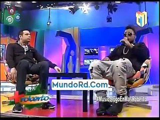 Musicologo el libro haciendo fuertes declaraciones y revelaciones en Mas Roberto_sd_STREAM