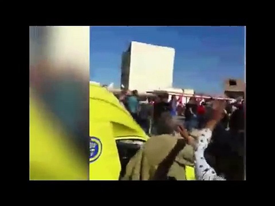 مشاهد مؤثرة من جنازة بائع السمك محسن فكري