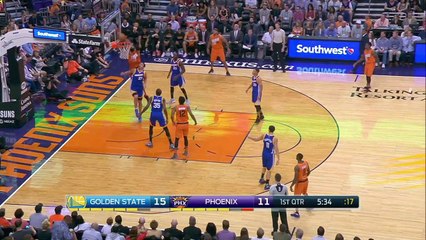 Durant, Curry Lead Warriors Over Suns