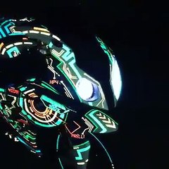 WOW! How is this made-- Amazing technology!!