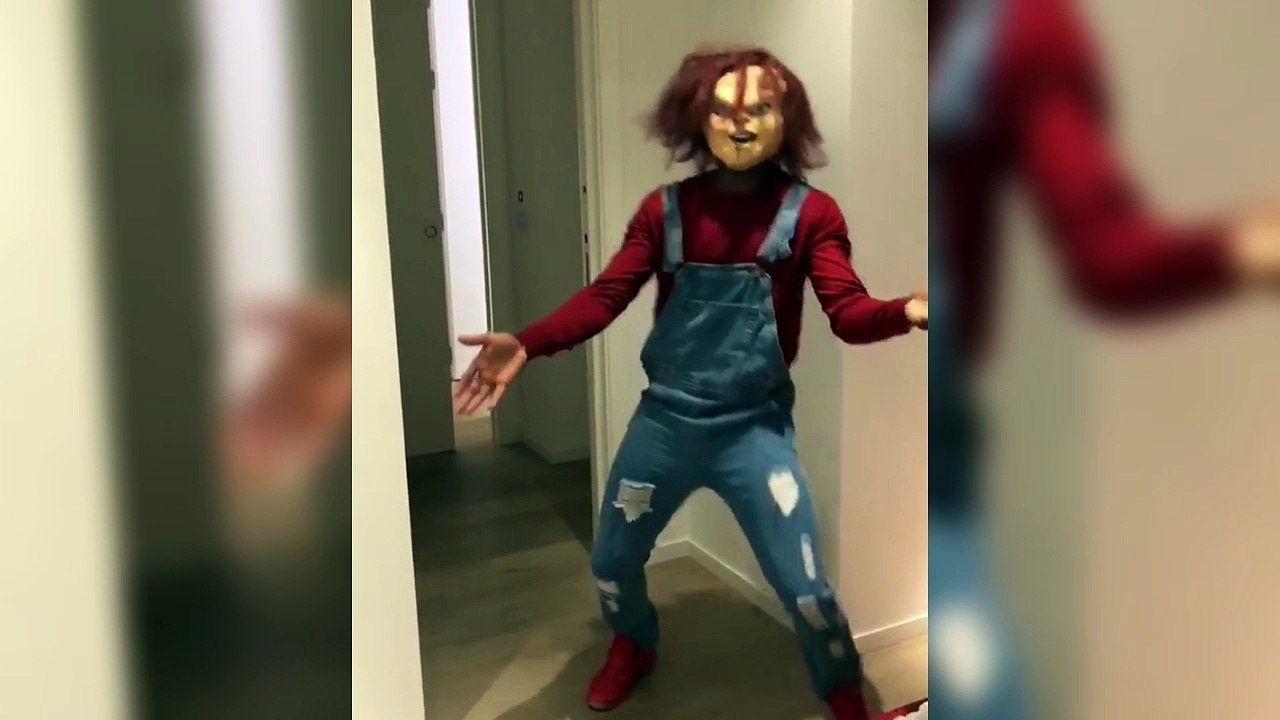Déguisé en Chucky, Patrice Evra danse pour fêter Halloween