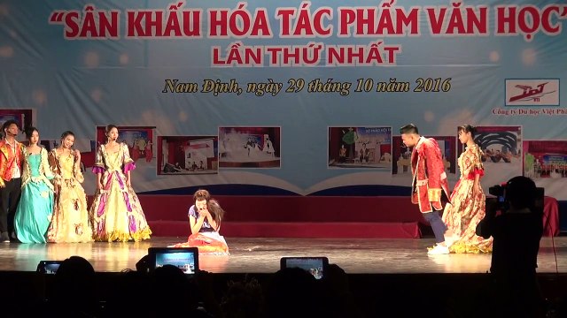 Sân khấu hóa 'Người cầm quyền khôi phục uy quyền' B1_k50_THĐ_NĐ