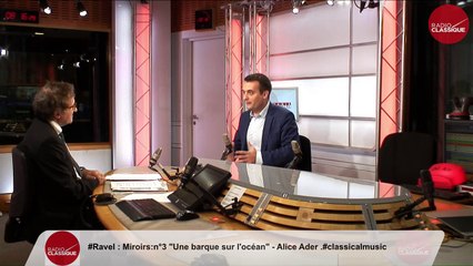 "Il faut reconstituer les effectifs détruits du temps de Sarkozy" Florian Philippot (31/10/2016)