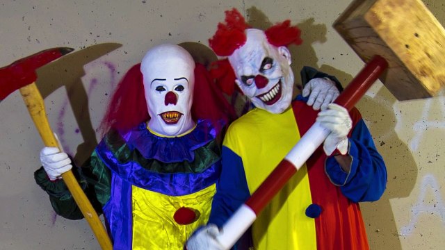 LES CLOWNS TUEURS - IL FAUT QUE ÇA S'ARRÊTE ! (ಠ ͟ʖಠ)