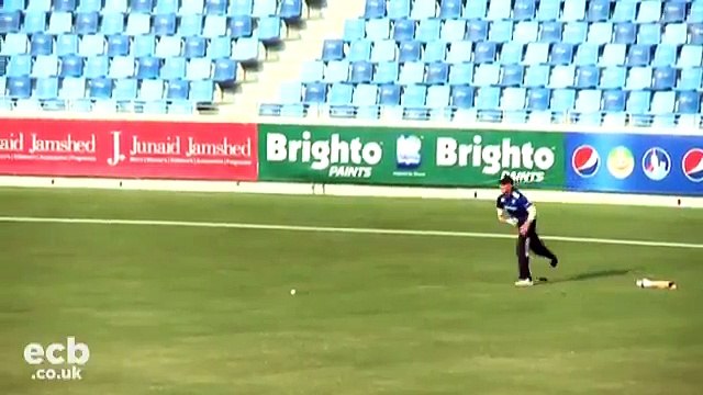 Il perd sa jambe artificielle en plein match (mais continue à jouer quand même)