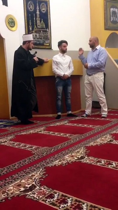 Kthimi i vllaut isa nga Gjermani ne islam-Ein bruda convertiert zu islam