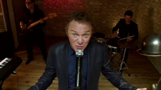 Christophe Hondelatte chante Dr House