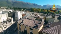 Italie: images aériennes de la cathédrale de Norcia détruite