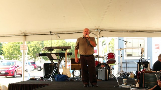 Danny McCorkle sings 'Tomorrow Never Comes' Elvis Week 2016