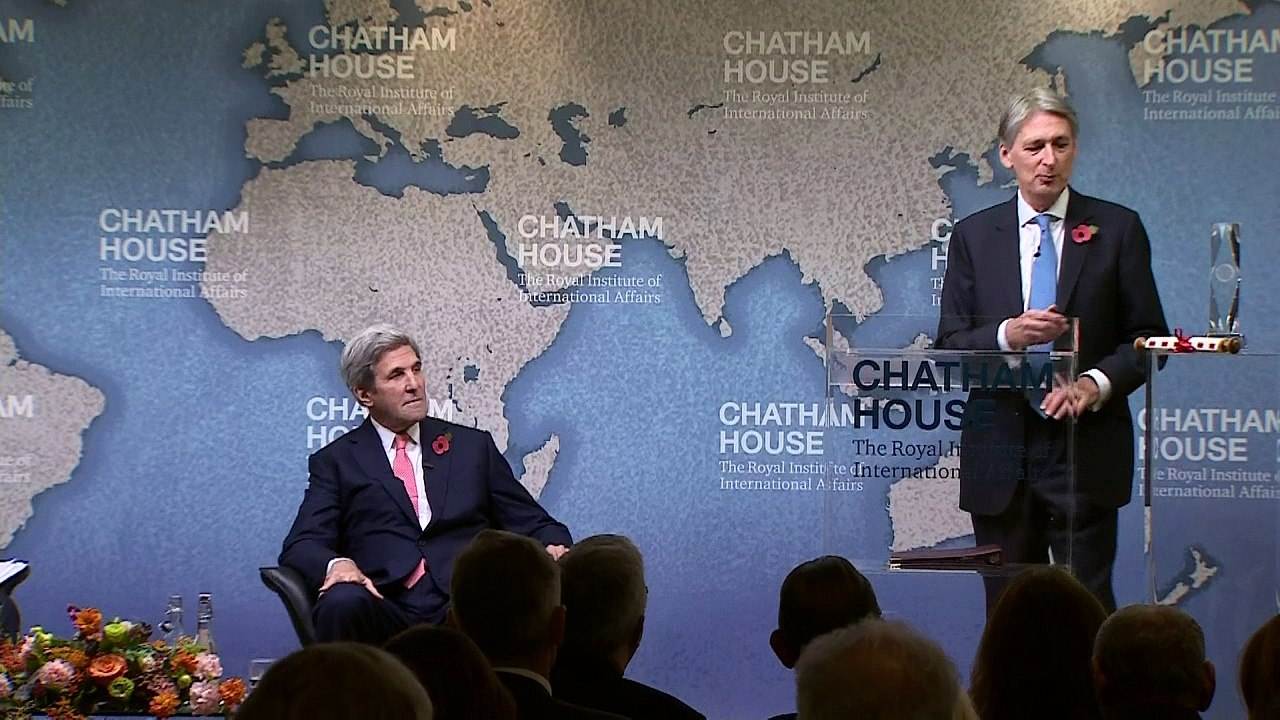 John Kerry receives Chatham House Prize