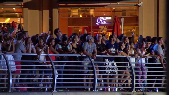 Adrénaline - tous sports : Best-of des trois meilleurs sauts masculins lors de la finale du Red Bull Cliff Diving à Dubaï