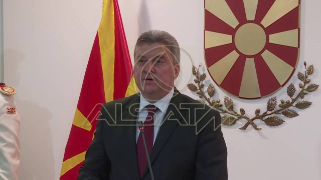 Specialja në pritje të ekspertët të sigurimin për të dhënat e DSK-së